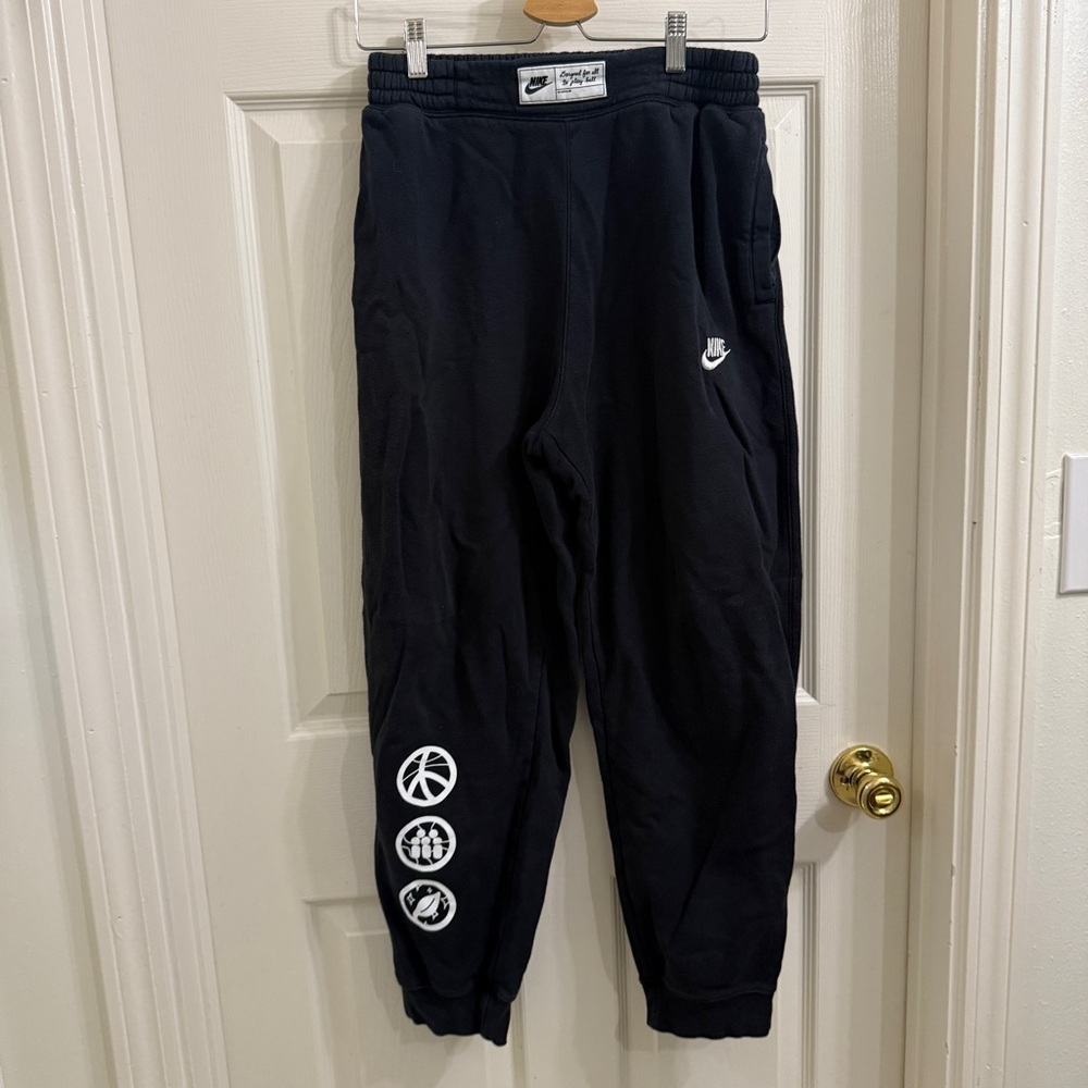 Nike youth joggers